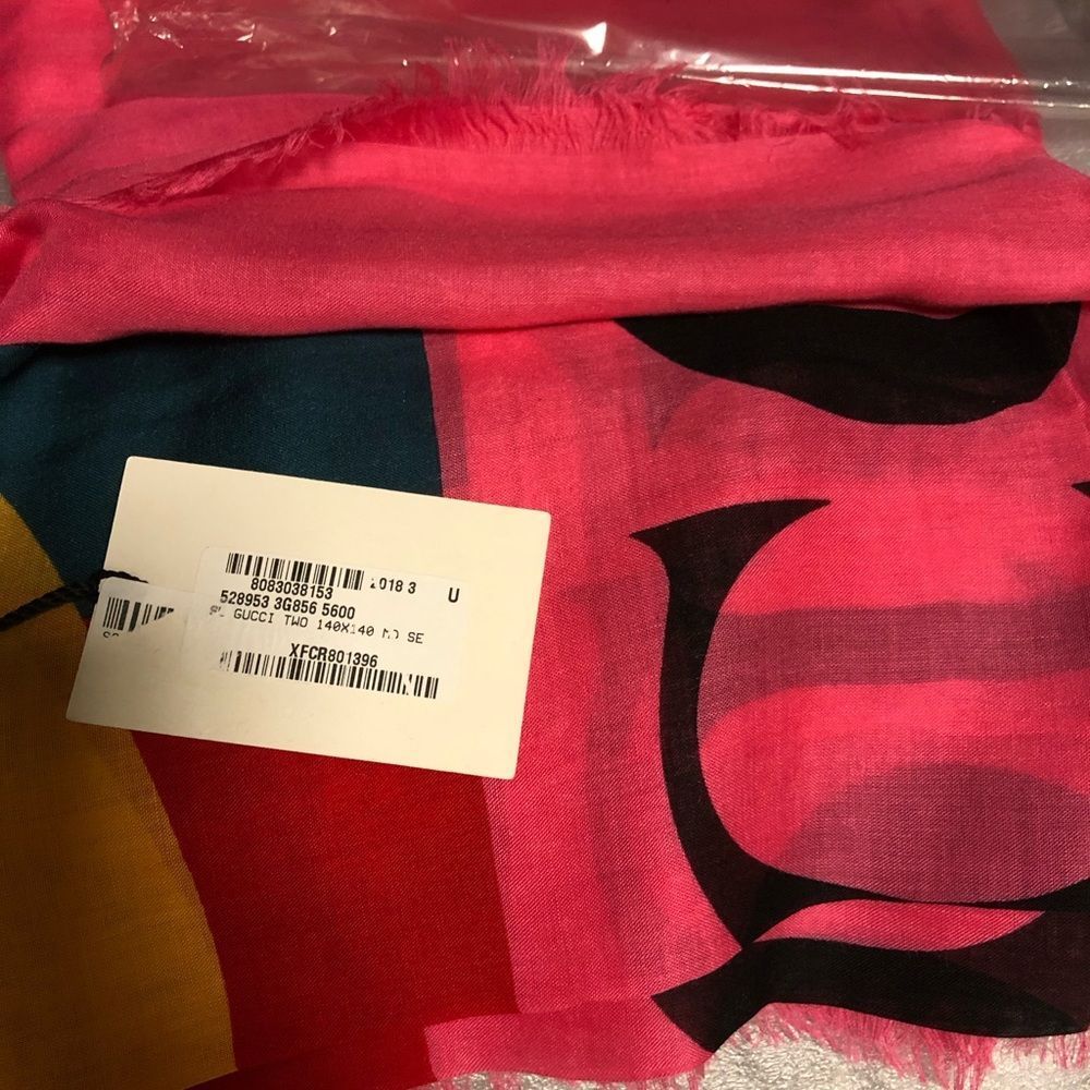 Brand New Gucci Shawl 140x140 cm